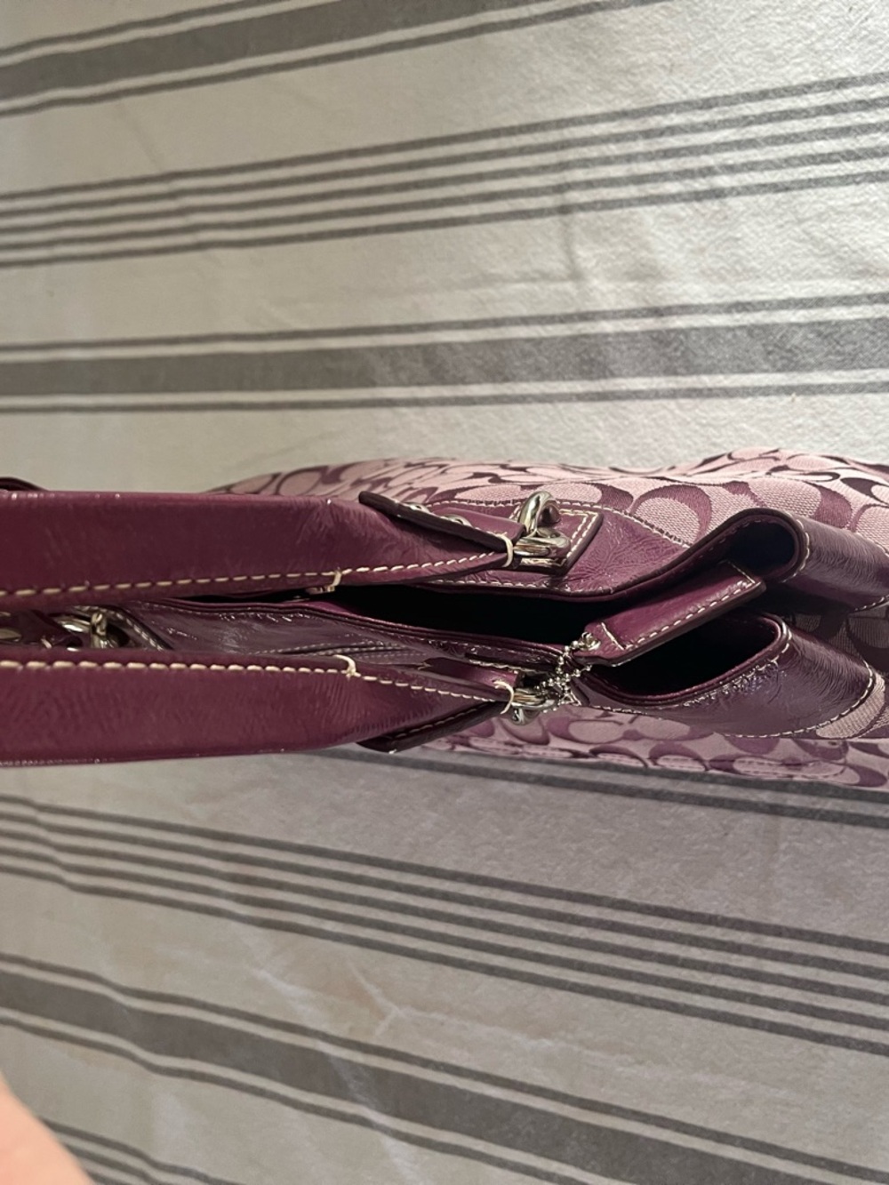 Coach Penelope Signature Shoulder Bag in Purple Plum - Picture 4 of 12